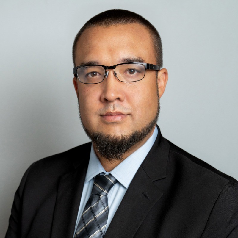 Headshot of Alexander Hall