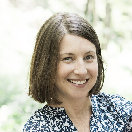Headshot of Laura Lennon