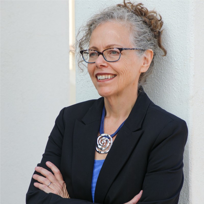 Headshot of Laura Lively