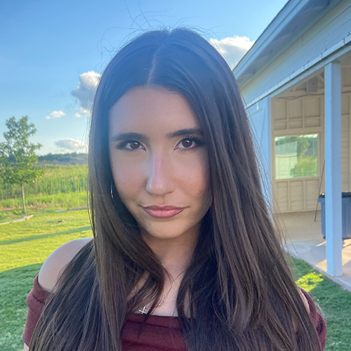 Head shot of Mirand Land